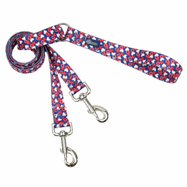 Playful red and white hugs and kisses (XOXO) print on blue – double connection leash by Primemarket7. - Earthstyle