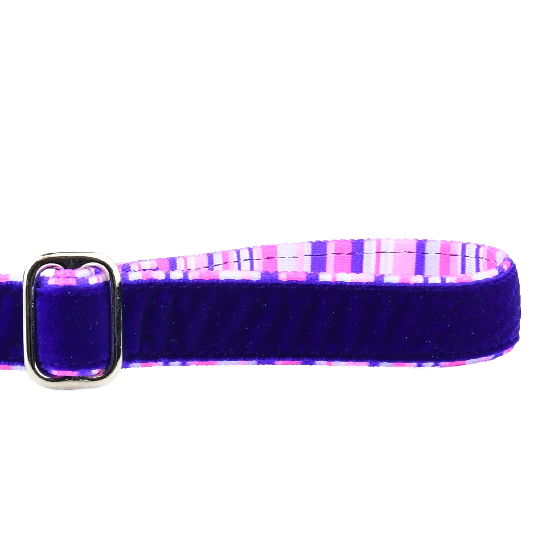 Close-up of the purple striped swiss velvet dog leash with adjustable handle
